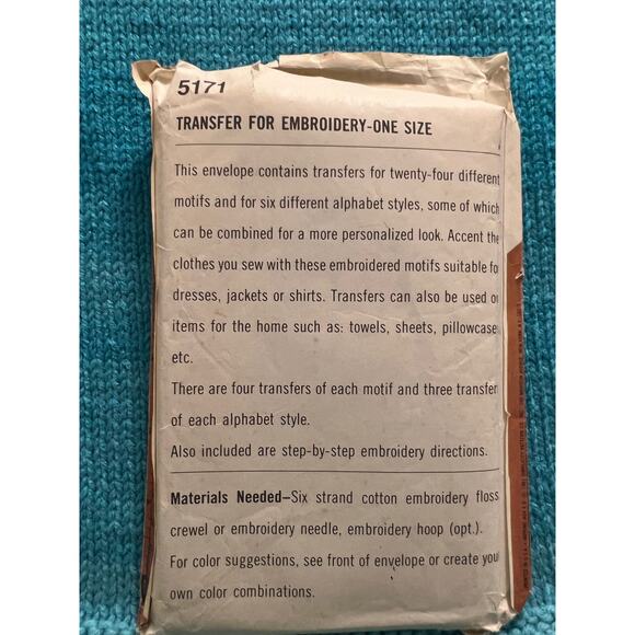 Simplicity 5171 Sewing pattern Embroidery transfer monograms - Picture 2 of 2